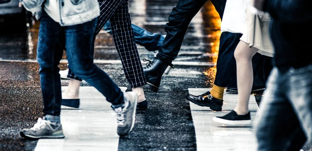 データで読み解く、天候と客数の「意外な関係」 〜オフィス街と住宅街、気象条件で変わる「生活者の行動心理」〜